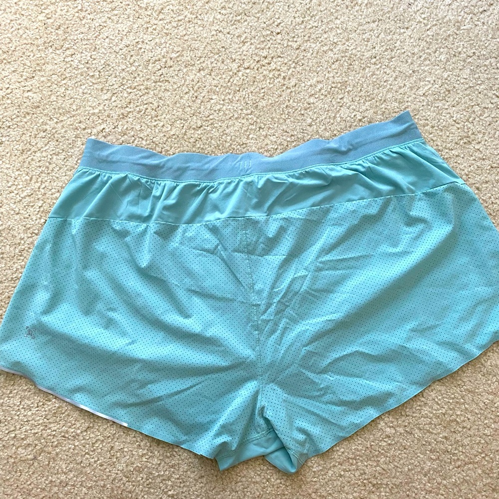 LuluLemon 3” running shorts XXL
